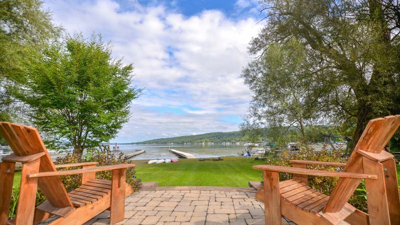 Conesus Lake