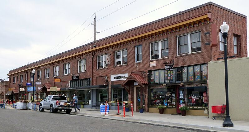 Beaverton Farmers Market: Suburban Farm Connection