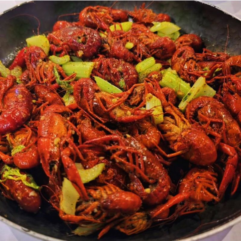 Big EZ Seafood in Kenner