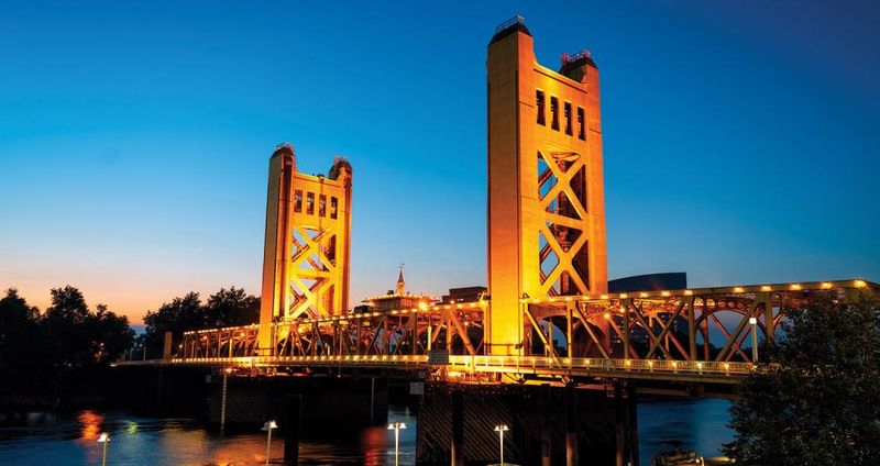 Tower Bridge: Sacramento's Golden Gateway