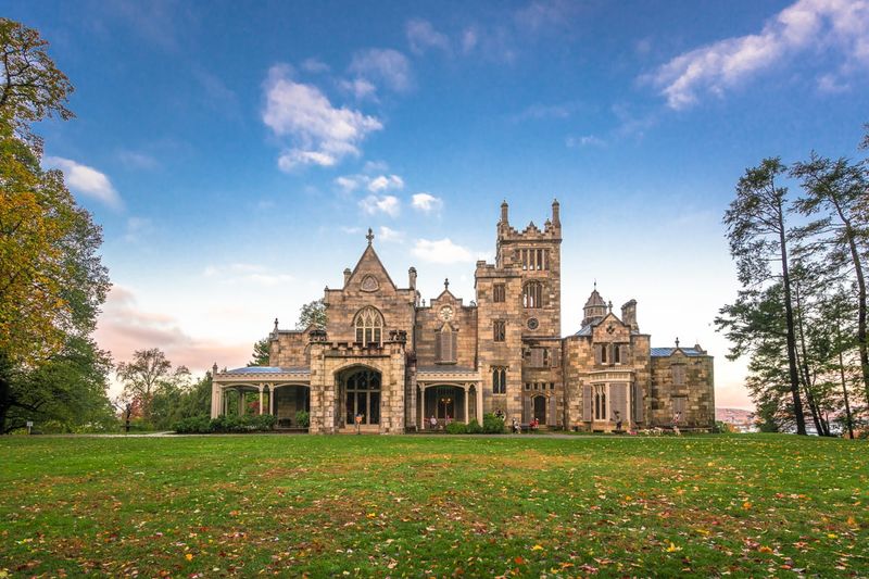 Tarrytown: Where Legend and Luxury Intertwine
