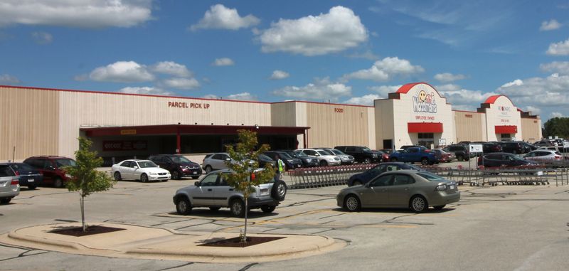 Woodman's Market: Large Selection at Competitive Prices