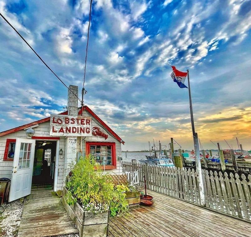 Lobster Landing in Clinton
