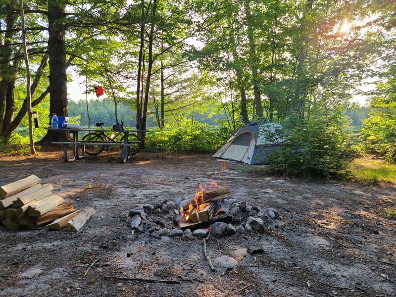 Hovey Lake Dispersed Campground