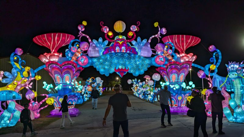 Autumn Glow Lantern Festival, Rotterdam Junction (Sept-Oct 2025)