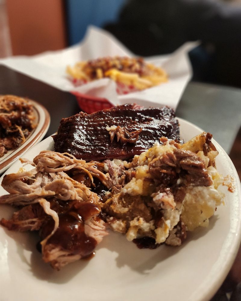 Canyon City Barbeque: Azusa's Hidden Smoke Sanctuary