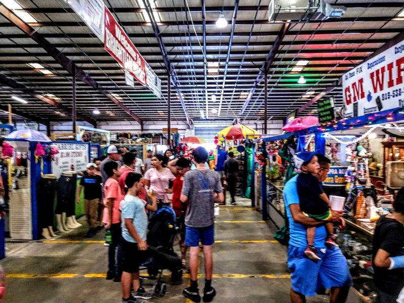 Brightleaf Flea Market: Smithfield’s 100,000 Square Feet of Chaos and Charm