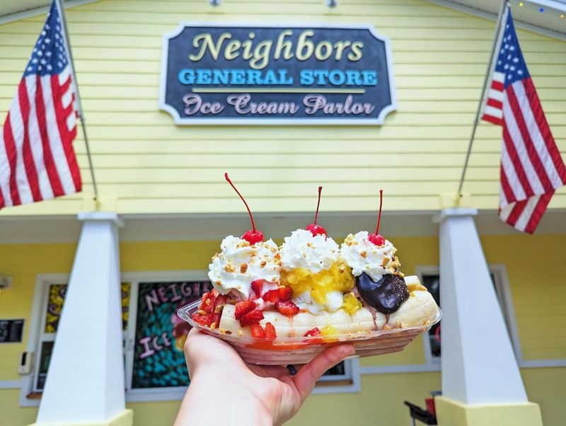 Neighbors Ice Cream Parlor (Port Orange)