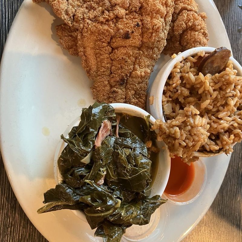 Buttermilk Fried Chicken Combo with Soul Food Sides