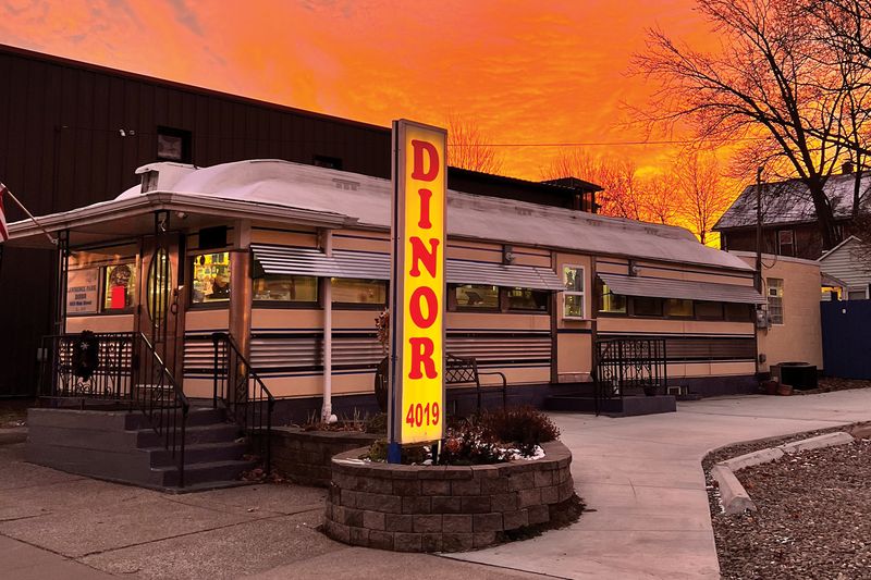 Lawrence Park Dinor (Lawrence Park Township, near Erie)