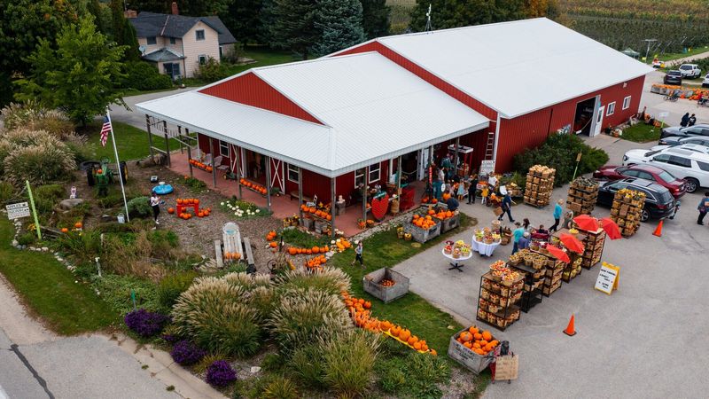King Orchards - Central Lake
