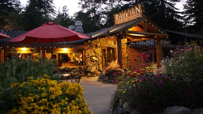 Big Sur River Inn – Big Sur