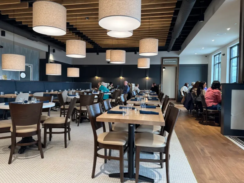 Two Sisters Kitchen + Bar - Oronoco