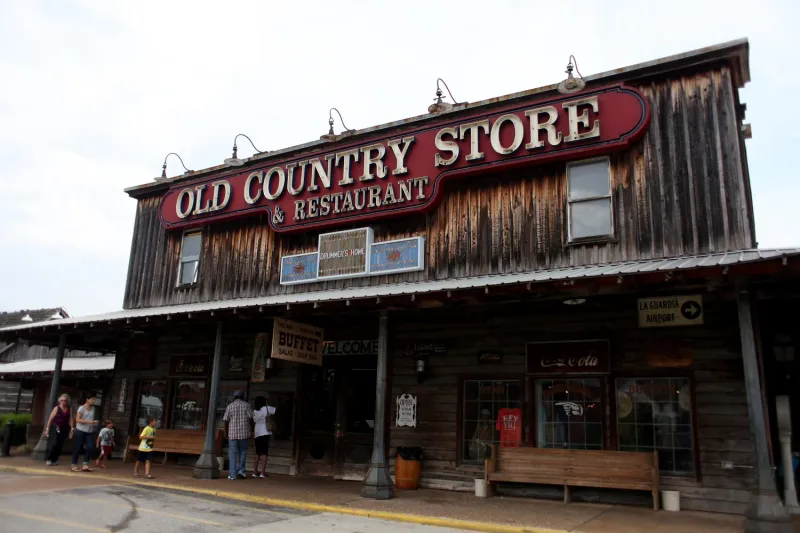 Brooks Shaw's Old Country Store in Jackson: Classic Buffet Comfort