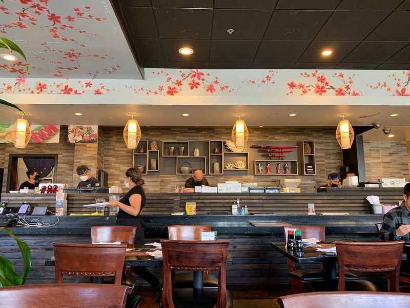 Ginza AYCE Sushi: Torrance's Local Favorite