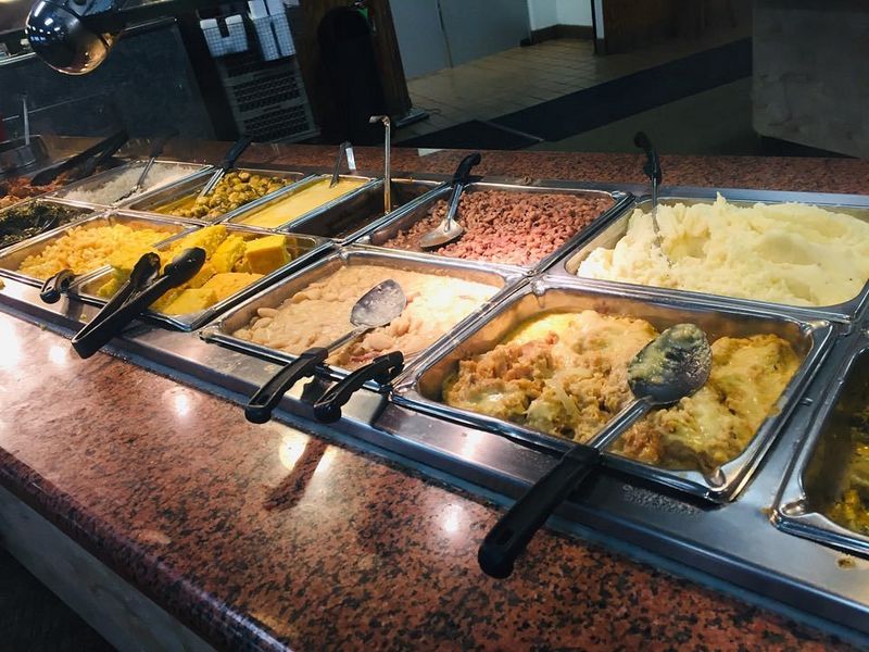 Barnyard Buffet (Saraland)