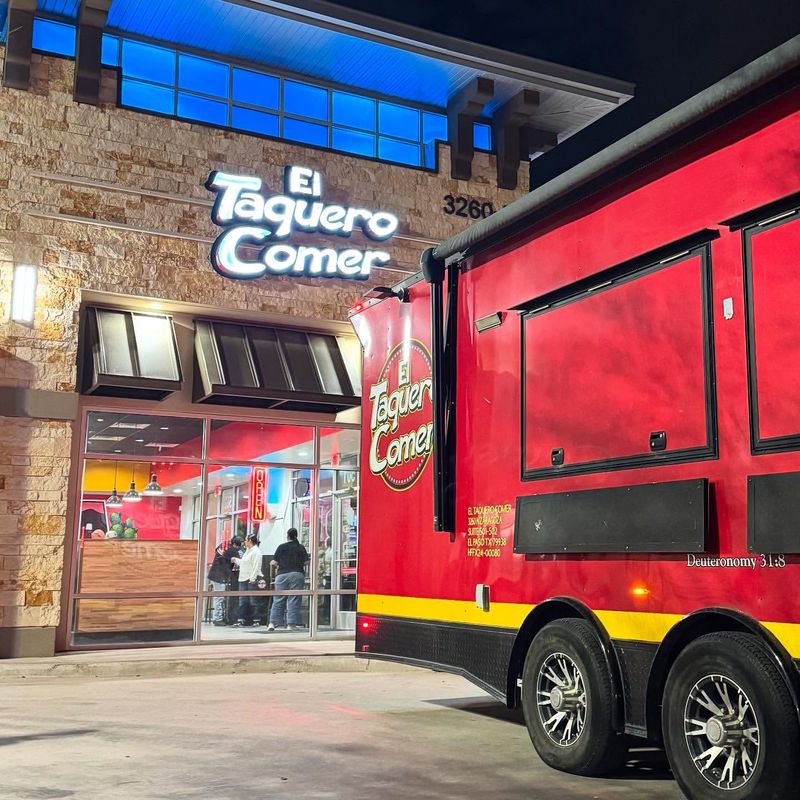 El Taquero Comer: Quesadillas That Redefine Cheese Perfection