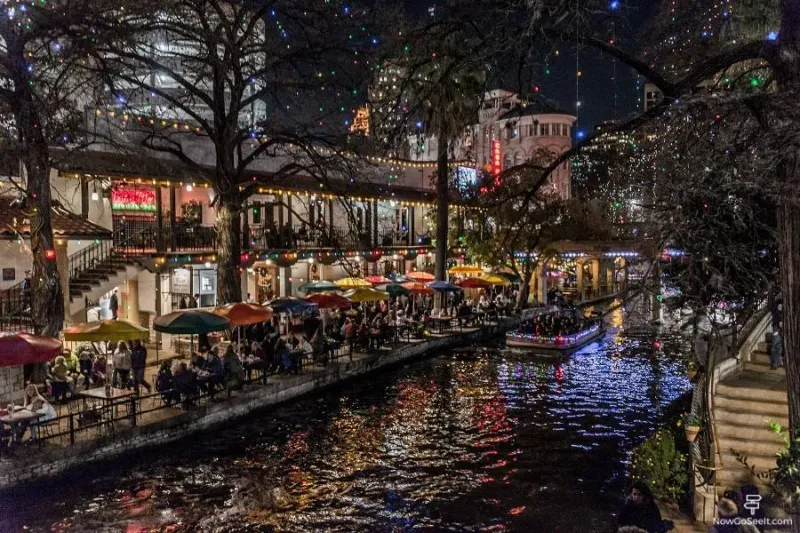The San Antonio River Walk at Peak Hours