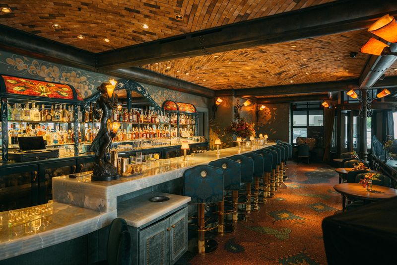 Jack's on Pearl – Where Neighbors Become Family