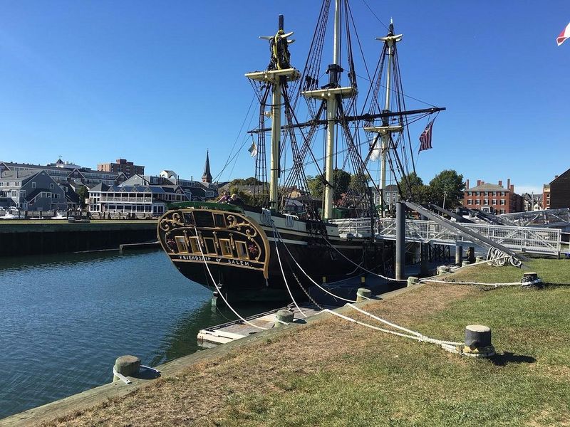 Wandering Salem Waterfront and the Ride Home