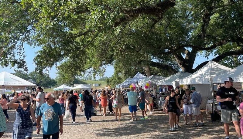 Lafayette Farmers and Artisan Market, Park-Side Provisions