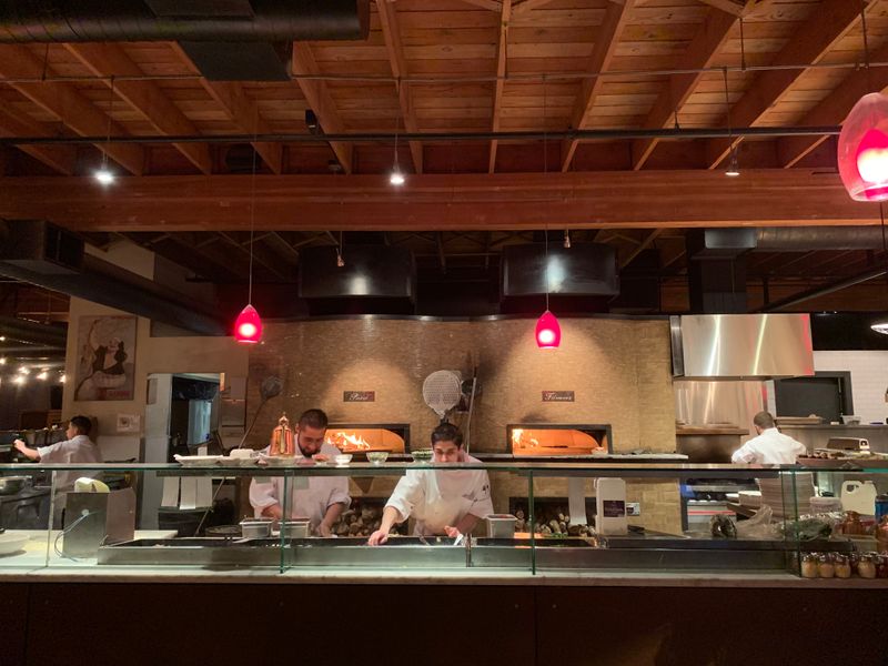 Tutta Bella Neapolitan Pizzeria, Multiple Locations