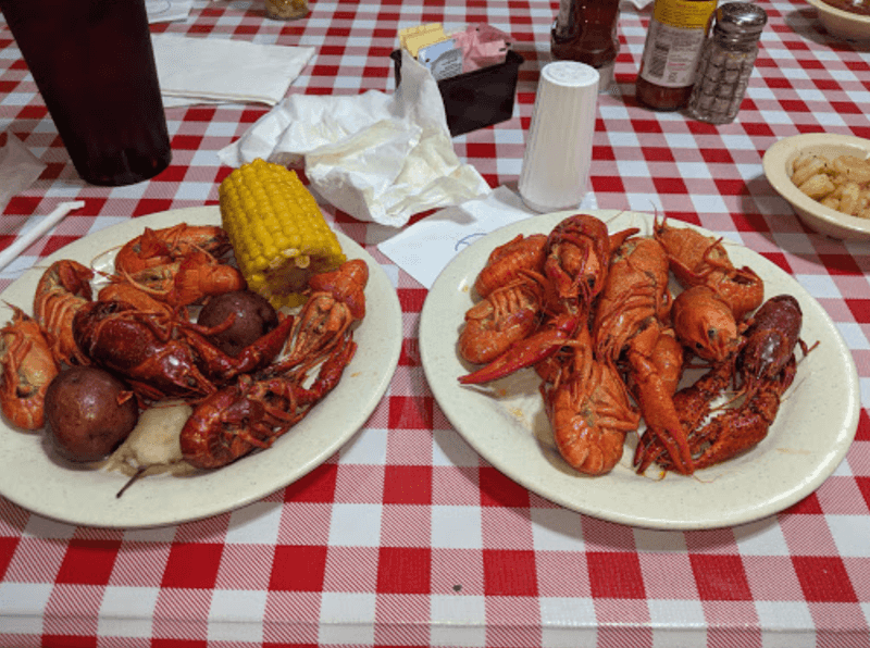 Tim's Lighthouse Seafood Buffet: Coastal Flavors in Milner