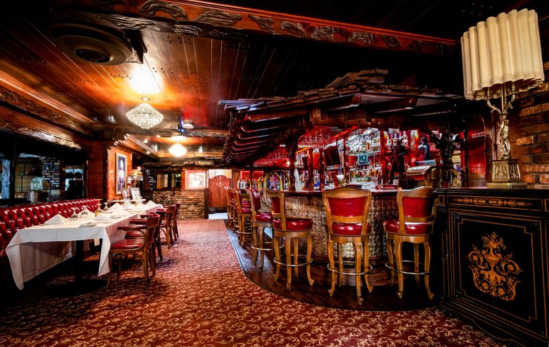 Magic Lamp Inn