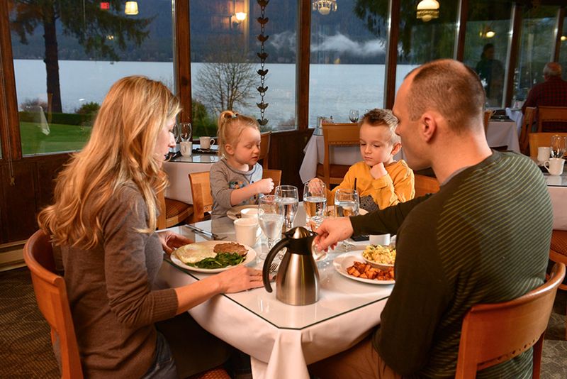 The Pub at Lake Quinault Lodge