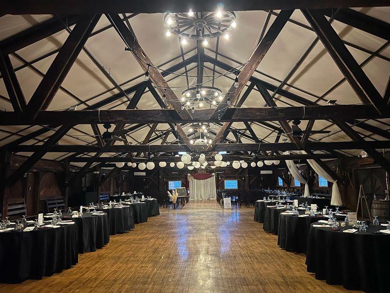The Old Lantern Inn and Barn: Historic Charm with Modern Flavors