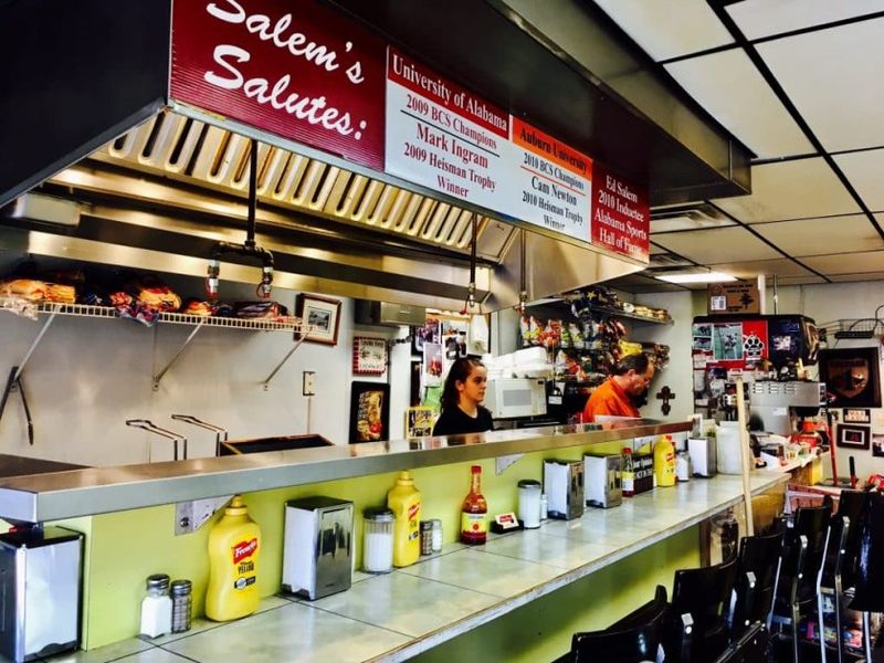 Salem's Diner: Homewood's Beloved No-Frills Breakfast Joint