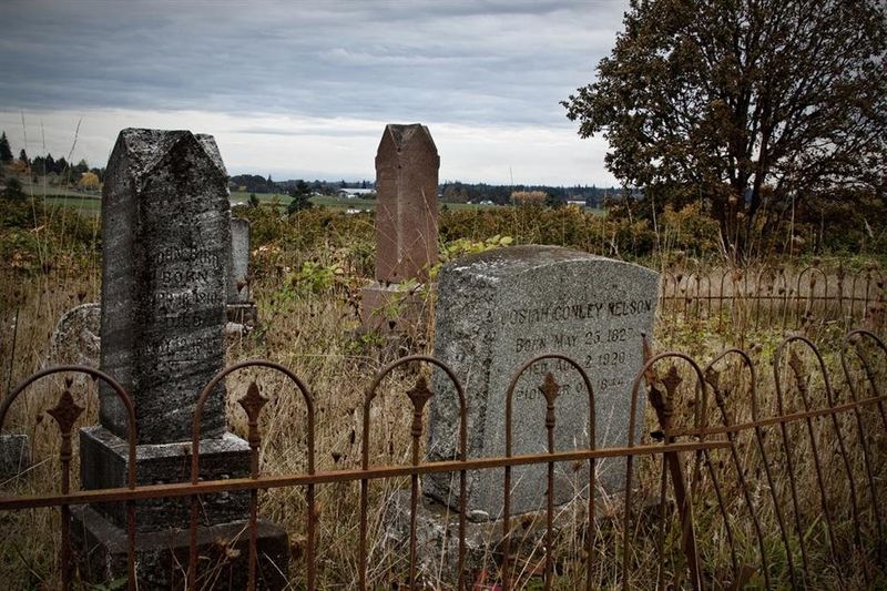 Lafayette Cemetery's Witch's Grave