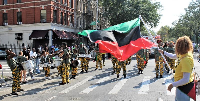 Watching Like a Local: Tips for Parade Day
