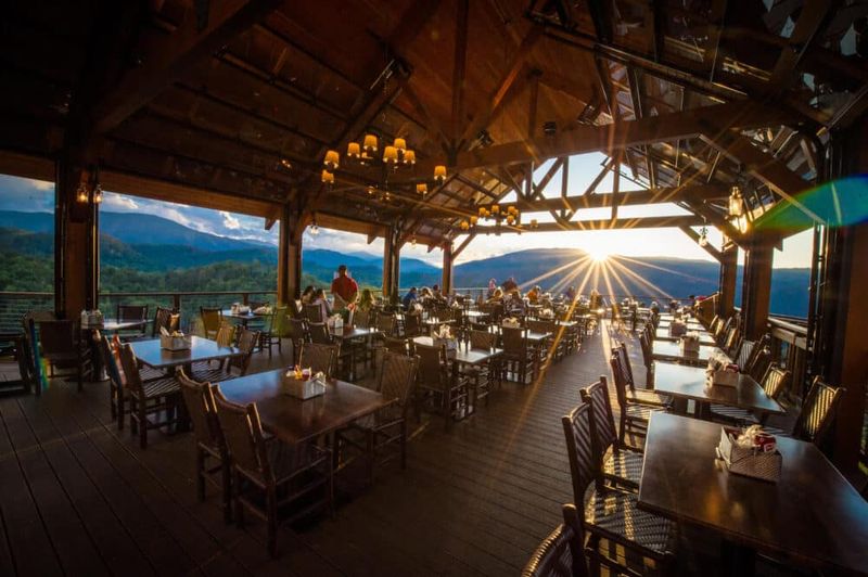 Cliff Top Restaurant at Anakeesta: Dining Above the Clouds