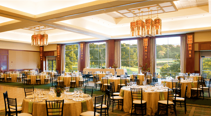 Eaglewood Resort & Spa: Faded Luxury in Itasca