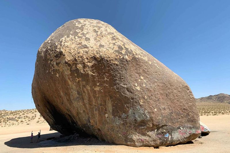 Giant Rock: UFO Landing Pad in the Desert