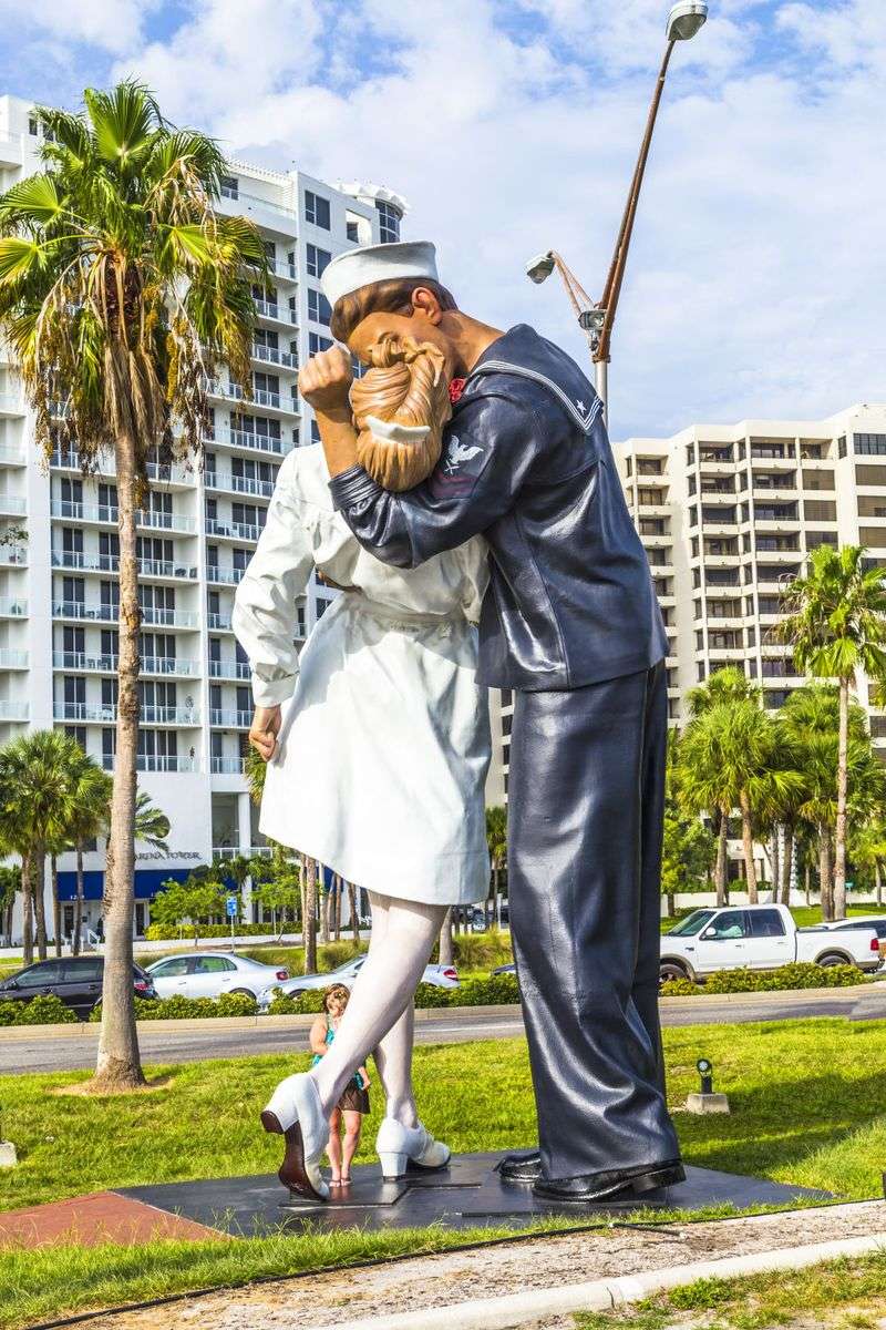 The “Unconditional Surrender” Statue