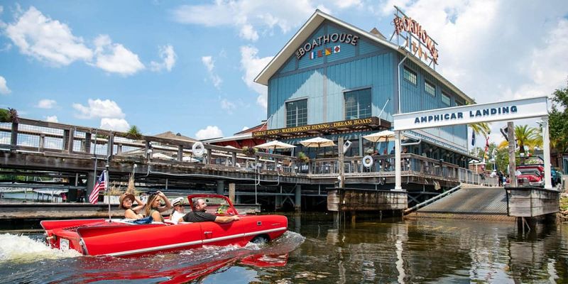 The Boathouse: Waterfront Elegance With Family Appeal