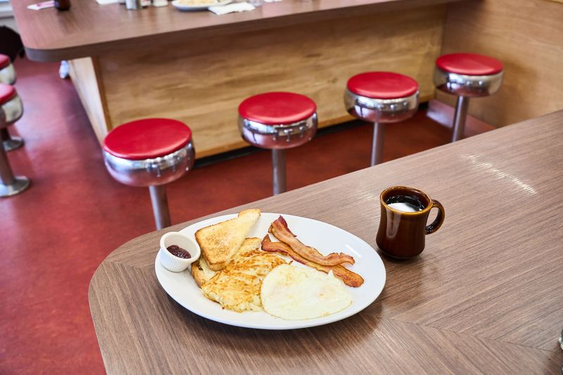 Fuller's Coffee Shop: Portland's Timeless Diner Experience
