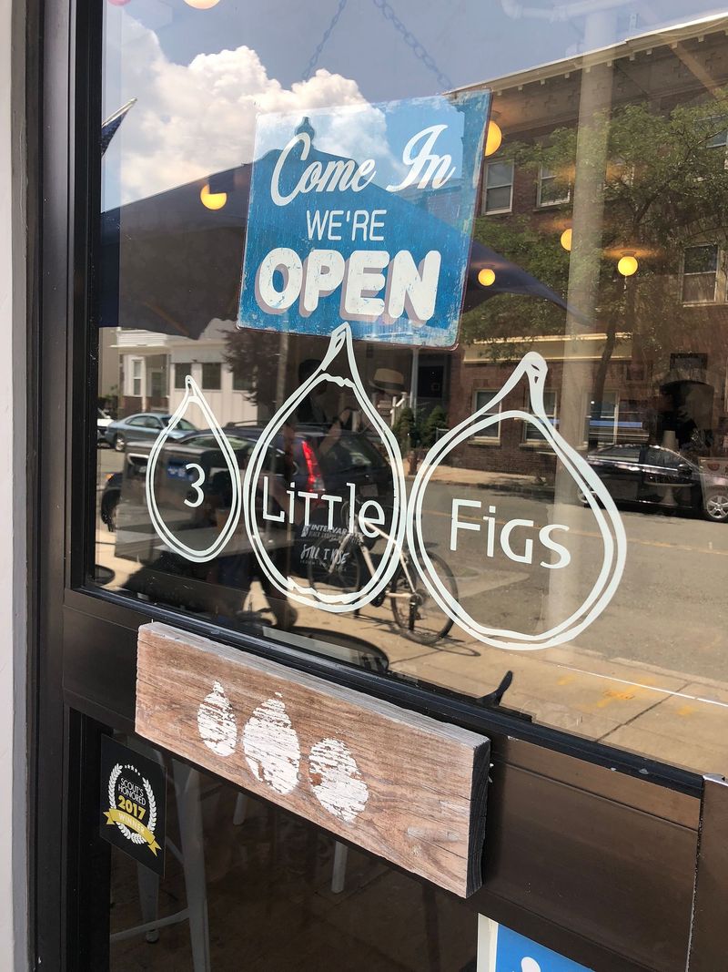 3 Little Figs: Somerville's Cozy Corner