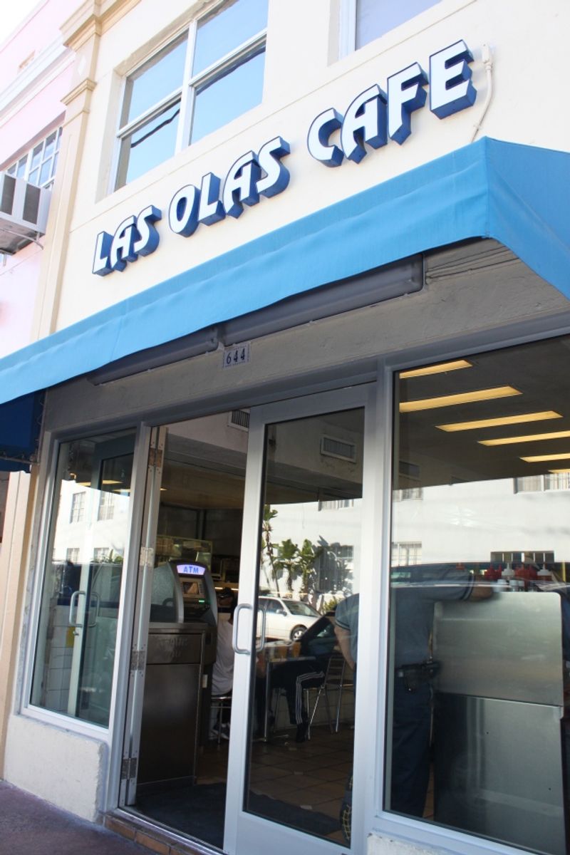 Las Olas Café in Miami Beach: Neighborhood Stop for Strong Coffee and Pastelitos