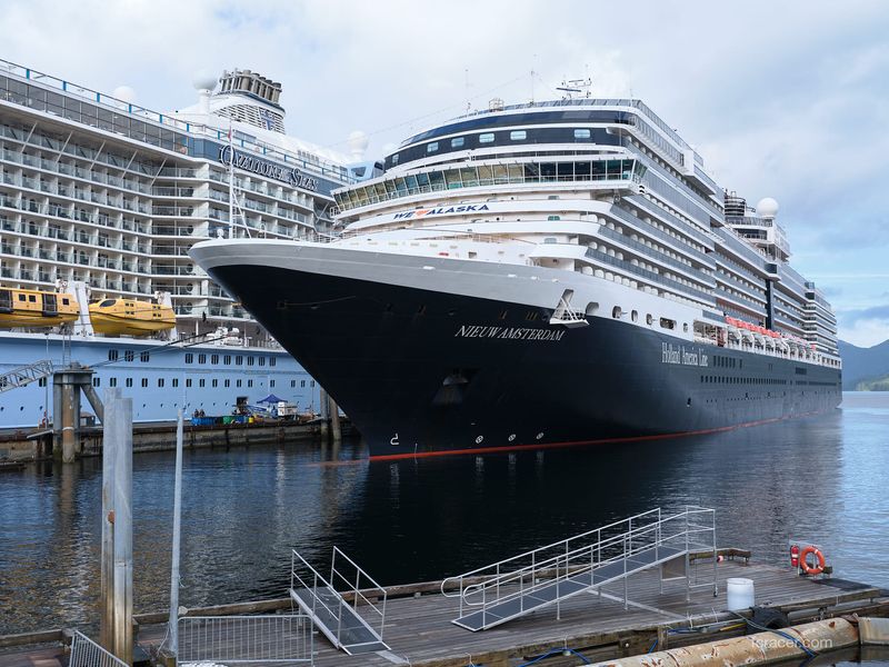 Nieuw Amsterdam - Holland America Line