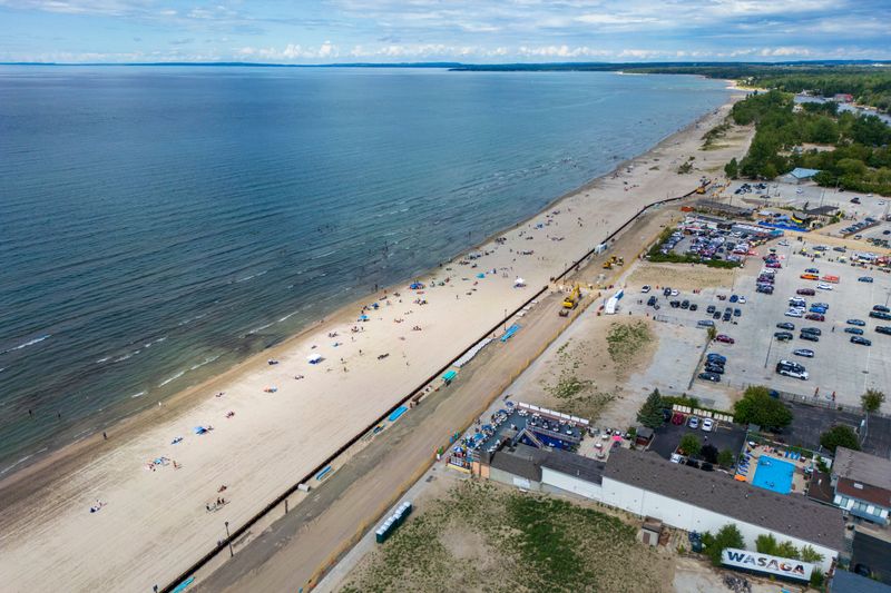 Wasaga Beach's Concrete Expansion
