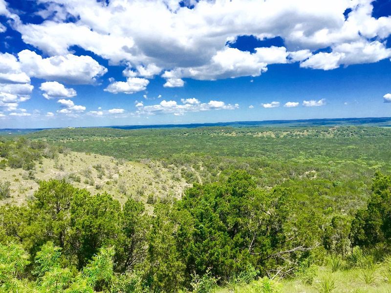 Devil’s Backbone (FM 32)