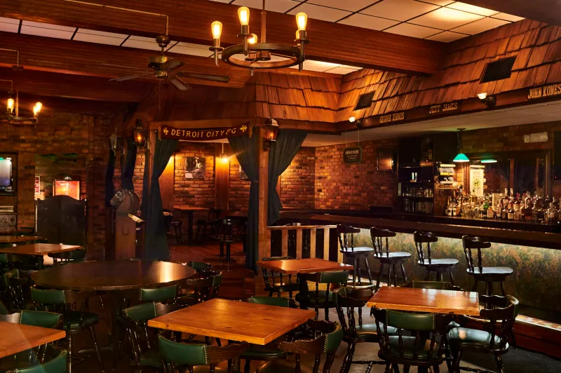 Green Dot Stables: Slider Paradise with Racing Flair