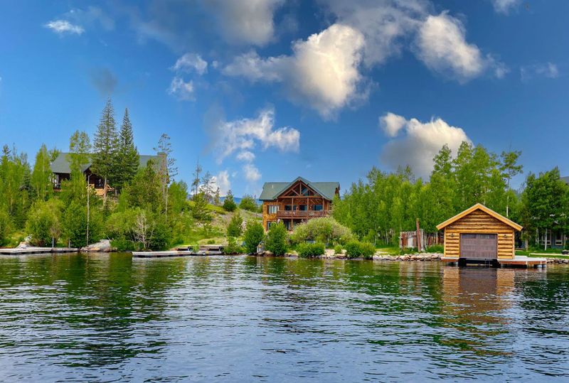 Grand Lake Lodge