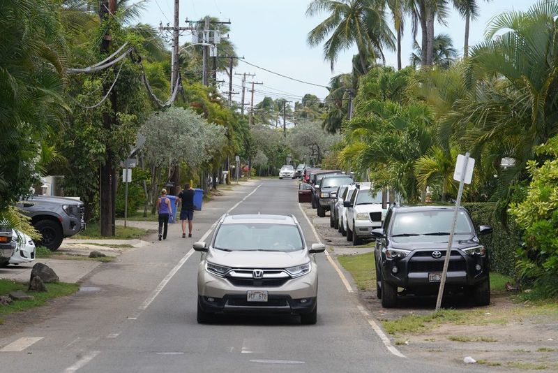 Lanikai's Narrow Streets Can't Handle The Hype