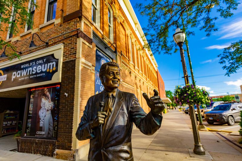Rapid City: Downtown & Presidents