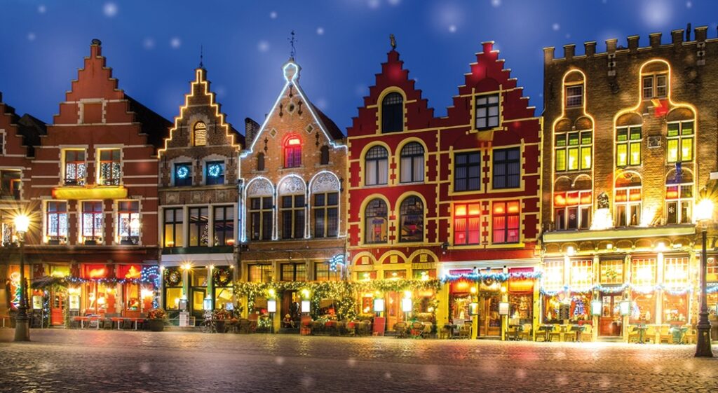 Christmas Market in Bruges, Belgium. Photo c. Nejron Gand, AdobeStock for CroisiEurope