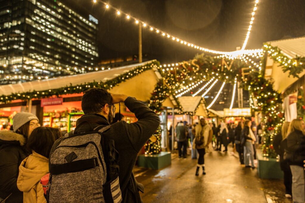 Boston’s festive Snowport Holiday Market opens Nov. 7. Photo c. Lindsay Ahern for Bostn Seaport.
